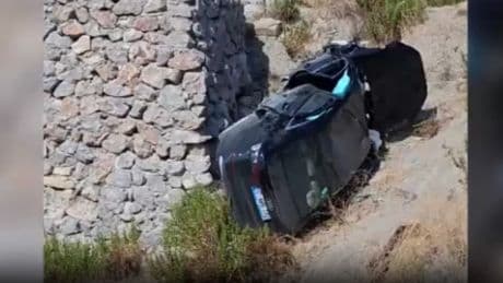 Manavgat'ta otomobil şarampole devrildi; sürücü feci şekilde öldü
