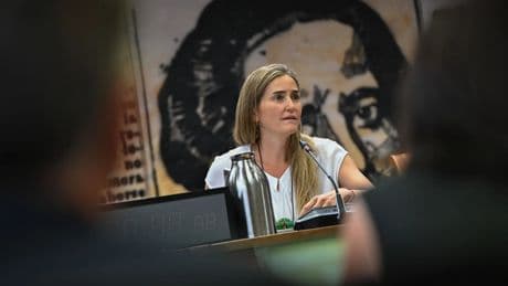 Aagesen pide convertir la crisis climática en "política de Estado" y defiende su gestión entre críticas en el Senado
