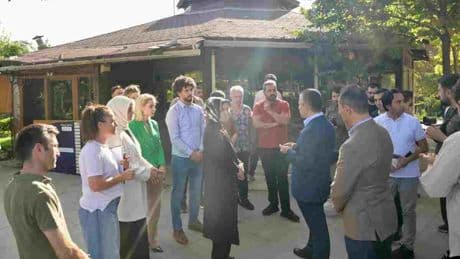 Gençler için yeni buluşma noktası: Vatan Kitap Kafe açıldı