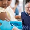 Nieuwe studie bij 1,2 miljoen kinderen maakt komaf met vaccinatietwijfels: “Baby’s krijgen meer aluminium binnen via voeding”