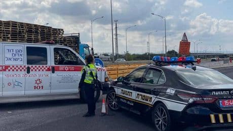 Raketenbeschuss in Israel: Israelische Armee meldet Treffer an Flughafen in Tel Aviv