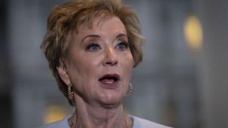 Linda McMahon and Elizabeth Warren agree to meet and discuss U.S. higher education