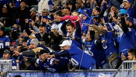 Unprecedented demand for Bombers tickets, club says ahead of new season