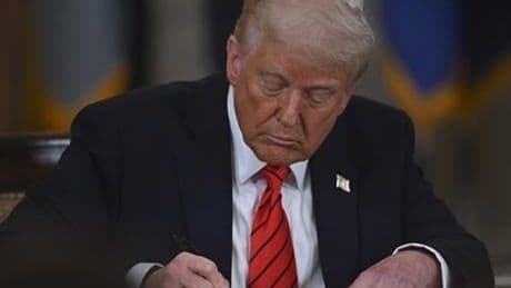 Donald Trump, 12 yeni ülkeye yönelik tarife mektuplarını paylaştı