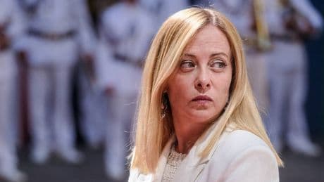 Monito di Meloni sui dazi Usa: "Scongiurare una guerra commerciale"