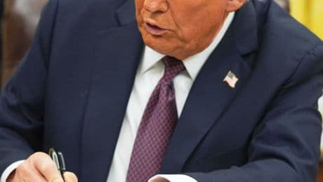 Trump, "GENIUS" tasarısını imzaladı