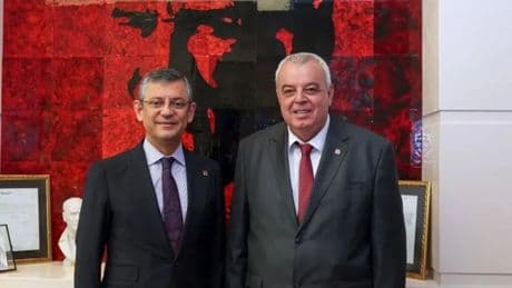 CHP’li delege, ilçe başkanı ve il başkan yardımcısını şikayet etti! 'Meclis üyesi yapacağız' diye dolandırdılar
