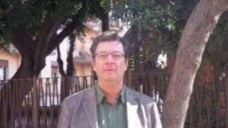I guai del professore anti-ebrei, già candidato con la sinistra