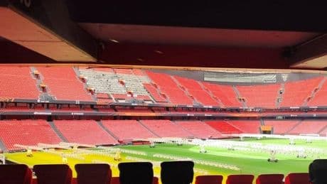 San Mames se prepara para la final de la UEFA