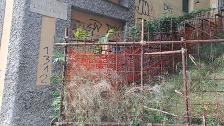 Genova e la creuza dimenticata, vico dell’Orso abbandonato a se stesso
