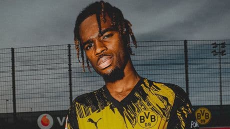 Borussia Dortmund, Carney Chukwuemeka’yı renklerine bağladı