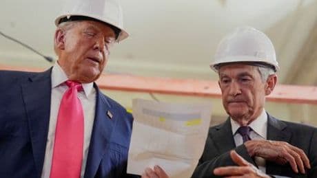 Donald Trump und Jerome Powell streiten über Baukosten bei der US-Notenbank