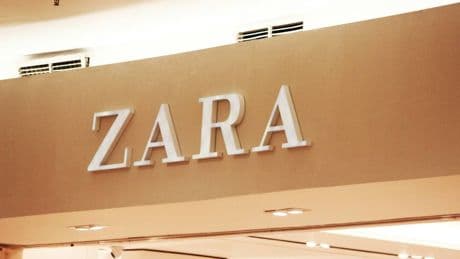 "Modelle troppo magre, irresponsabile". Vietata la pubblicità di un abito di Zara