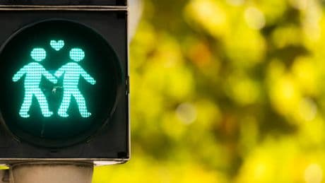 Bremer Grüne wollen Fußgängerampeln mit Motiven von lesbischen oder schwulen Paaren