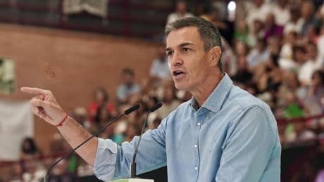 Del goteo de ministros a favor de echar a Israel de La Vuelta, al "viva el pueblo español" de Sánchez jaleando la protesta