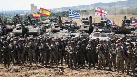 Schon gelaufen: Nachschlag: Militär bleibt menschlich