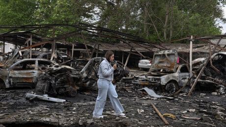 Russia Intensifies Attacks on Ukraine as U.S. Steps Back
