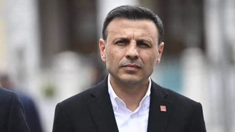 CHP İstanbul İl Başkanı Özgür Çelik: ‘Hiçbir koşulda yol ve mücadele arkadaşlarımızın özgürlüğünü pazarlık konusu yapmadık, yapmayacağız’
