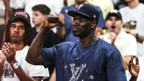 Basket : Omar Sy dans les tribunes pour soutenir le Paris Basketball face à Monaco