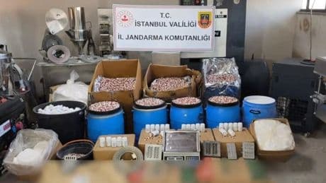 İstanbul'da uyuşturucu operasyonu: 2 kişi tutuklandı