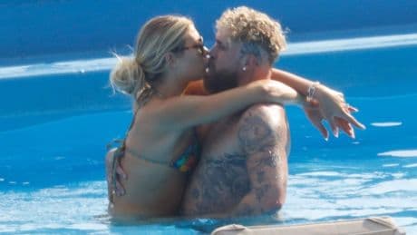 Jutta Leerdam (26) en Jake Paul (28) innig in Italië: staat hun liefde haar olympisch schaatsgoud in de weg?