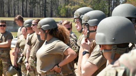 La amenaza rusa ha activado el “modelo nórdico” en Alemania. El plan: reclutar 40.000 adolescentes al año en el ejército