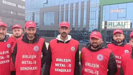 Sendikalı olduğu için işten atılan Erlau Metal işçilerinin eylemi sürüyor