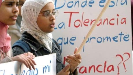 Junts, partidario de prohibir el velo islámico en las escuelas y el burka en la calle