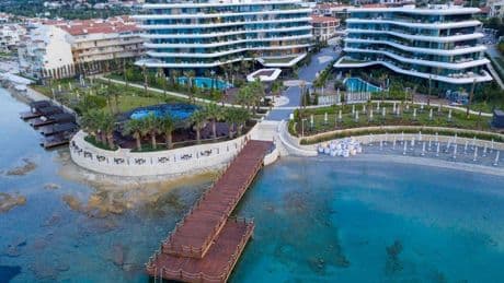 Çeşme'de oteller rezidansa mı çevriliyor?