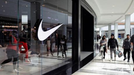 Luxe, automobile, textile… à cause des droits de douane, les entreprises commencent à augmenter leurs prix