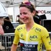Vos raakt gele trui kwijt aan Le Court, Vollering loopt ritzege in Tour nipt mis