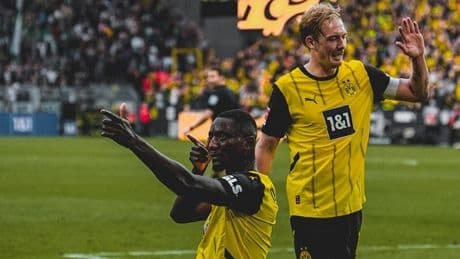 Borussia Dortmund, evinde farklı kazandı!