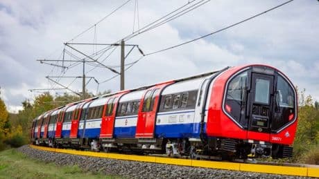Piccadilly line’s new air conditioned trains delayed while London faces heatwave