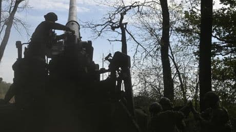 Guerre en Ukraine: au moins 7 morts après une frappe ukrainienne dans une ville occupée par Moscou