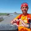 Il court 42 marathons en 42 jours et fait étape au Mont Saint-Michel pour défier la mucoviscidose