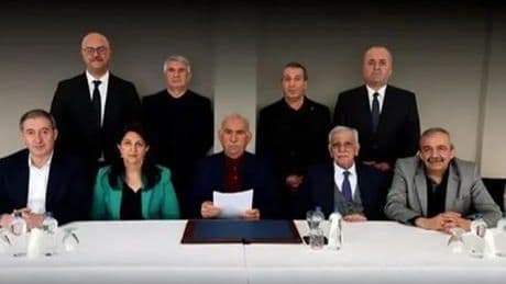 Öcalan’dan PKK’ya eleştiri yazısı