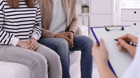 Las infecciones por transmisión sexual entre los jóvenes se duplican en Euskadi