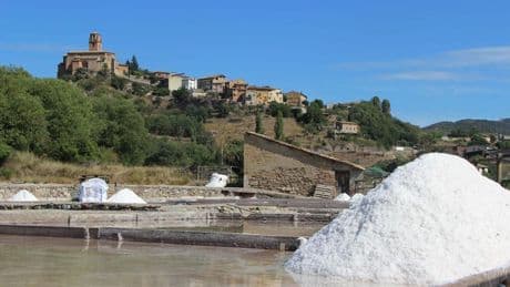 Descubre por qué llaman a estas aguas aragonesas el Mar Muerto del Somontano