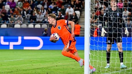 Jong Oranje voorkomt bij EK-start in slotfase blamage tegen Finland