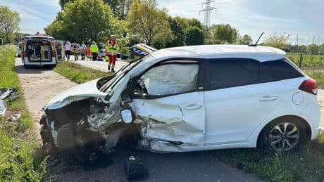 Unfall: Zwei Tote nach Verkehrsunfall bei Wedel