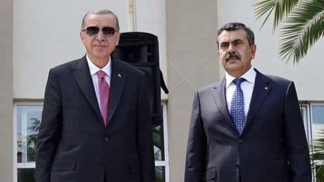 Suat Özçağdaş'dan Erdoğan ve Bakan Tekin'e 'LGS' tepkisi: 'Hayali birileriyle savaşmaya devam ediyorlar'