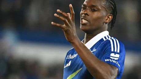 EN DIRECT - Strasbourg-Saint-Etienne : des enjeux multiples dans le sprint final