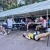 REPORTAGE. Souffrance, abandons, repos : immersion au ravito du kilomètre 141,5 de l’Ultra Marin