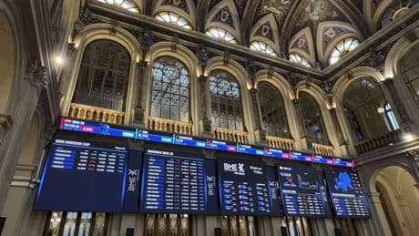 El Ibex, atento a las novedades comerciales
