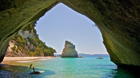 Nueva Zelanda está llena de tesoros naturales. Ahora ha decidido cobrar a los turistas extranjeros que quieran verlos