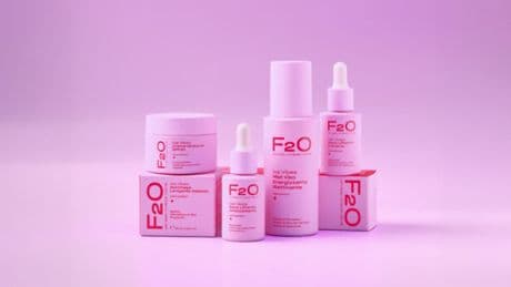 Troppo caldo per truccarsi? I prodotti effetto freddo da avere sempre nel beauty case (specialmente nei giorni di afa)