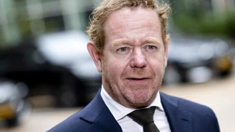 Van Weel wil alsnog niet zelf asiel verlenen in schrijnende zaken