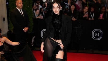 Charli XCX and The 1975 drummer George Daniel are married