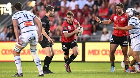 Toulon-Castres : «Arrête de jouer tout seul», quand Tuicuvu recadre sèchement Serin en plein match