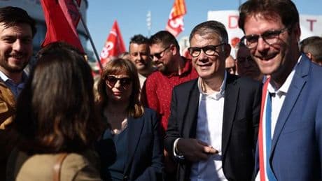 En direct, congrès du PS : « Olivier Faure est un peu plus affaibli qu’il ne l’était et est forcé de composer avec ses opposants internes »